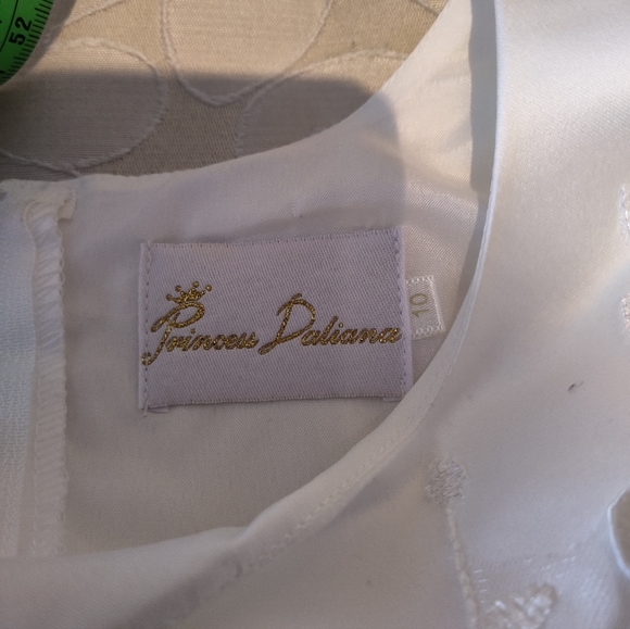 Princess Daliana beautiful elegant girl's white dress - Picture 11 of 15